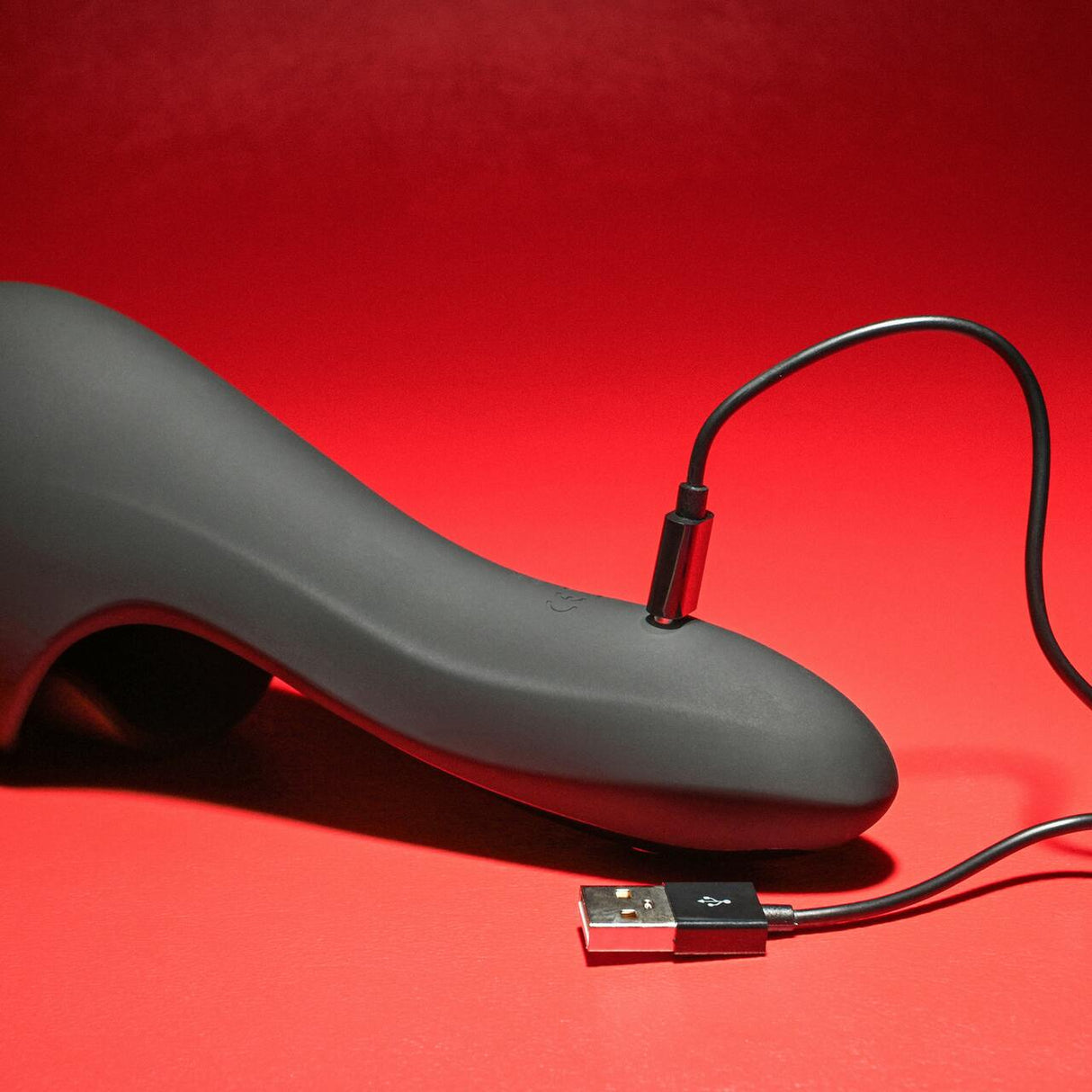 Gender X The Embrace Vibrating Stroker