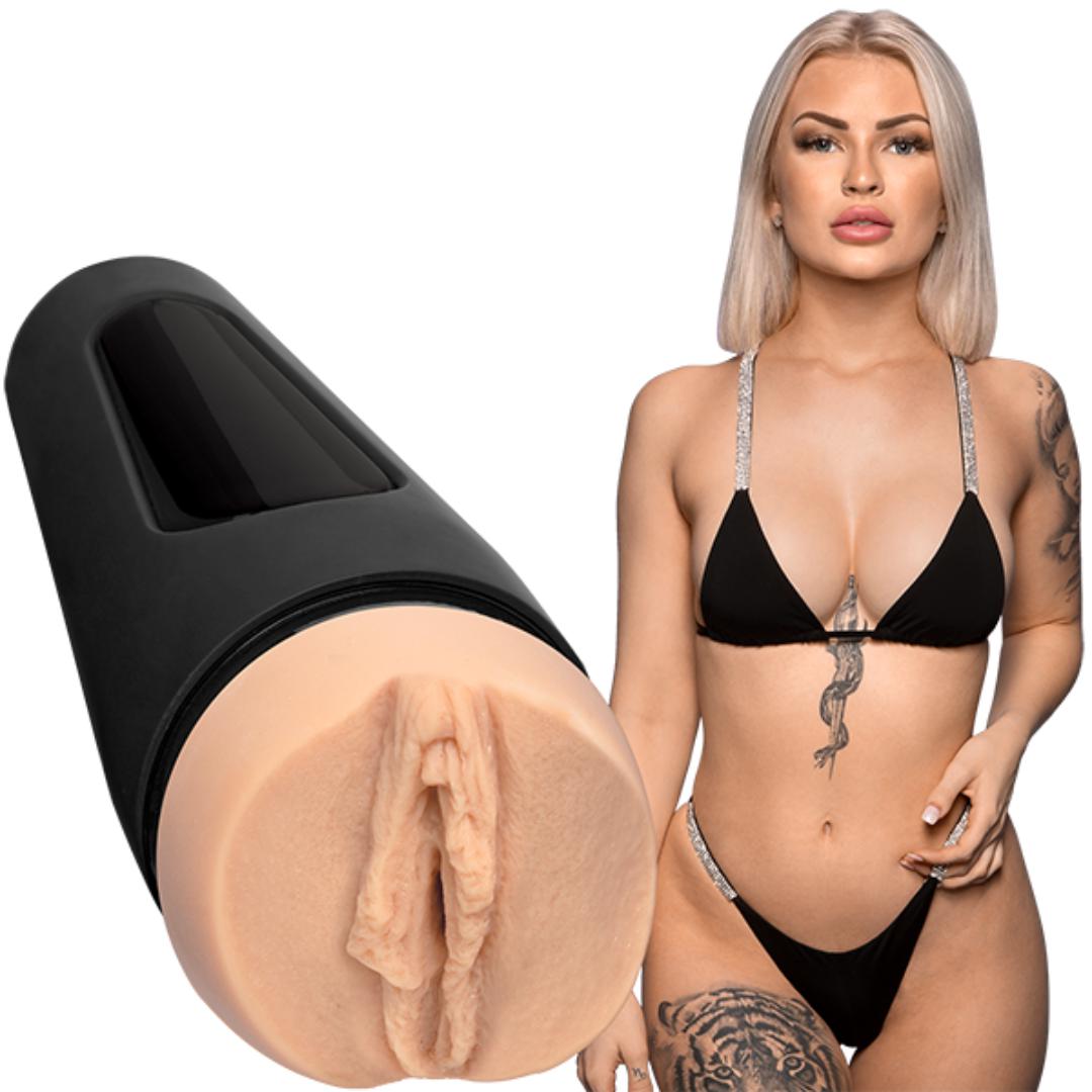 Main Squeeze @layna.me ULTRASKYN Stroker